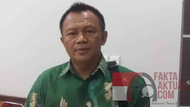 Photo, Fauzan Anggota Komisi I DPRD Kota Batam, dalam wacana RDP dikomisi I dengan Warga perumahan Darussalam Tanjung Piayu, Batam.