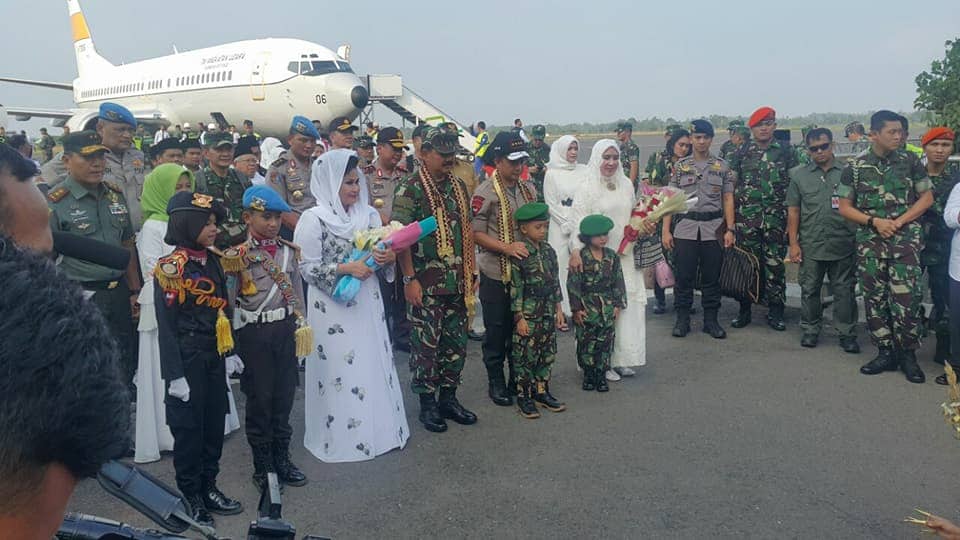 Photo, Pimpinan TNI dan POLRI tiba di Lampung dalam rangka Safari Ramadhan 2018.
