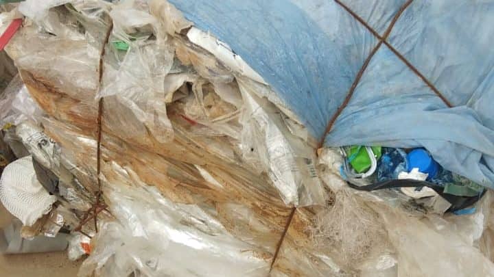 Sampah Diimpor Oleh Perusahaan Tanpa Plang Nama Dikawasan Wiraraja, Bea Cukai?
