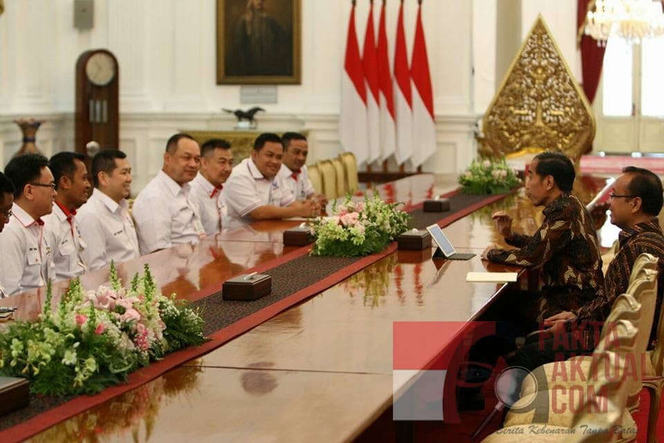 Photo, DPP Partai Perindo menghadap ke Istana presiden, Undang  Presiden Jokowidodo Buka Rapat Rapimnas Perindo tanggal 22 Bulan ini.
