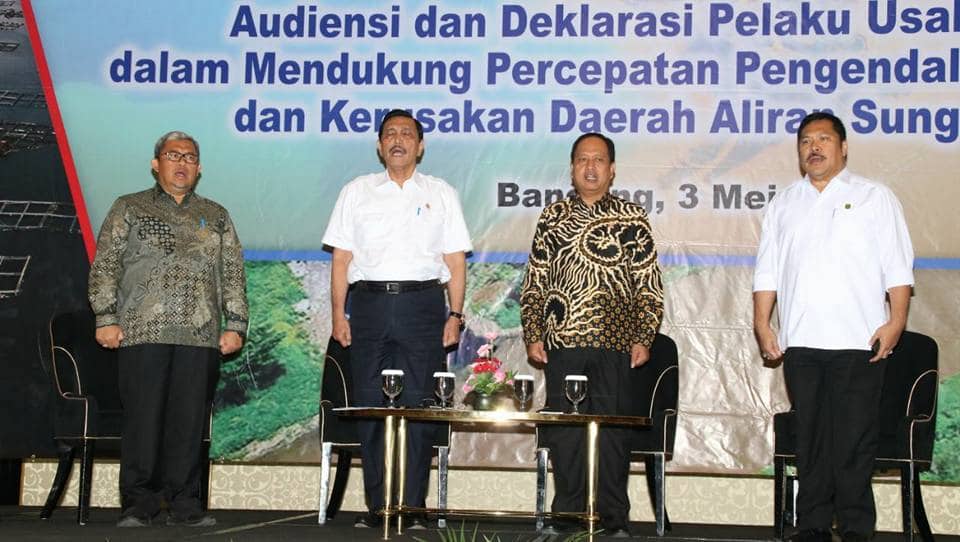 Photo, Luhut Panjaitan bersama Kejaksaan RI dalam Mendukung pembanguan Citarum Harum.