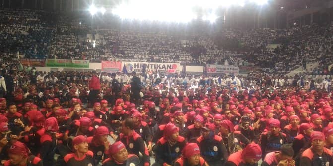 May Day Jadi Ajang Politik? Deklarasi buruh dukung Prabowo di Istora dipungut biaya Rp 15 ribu