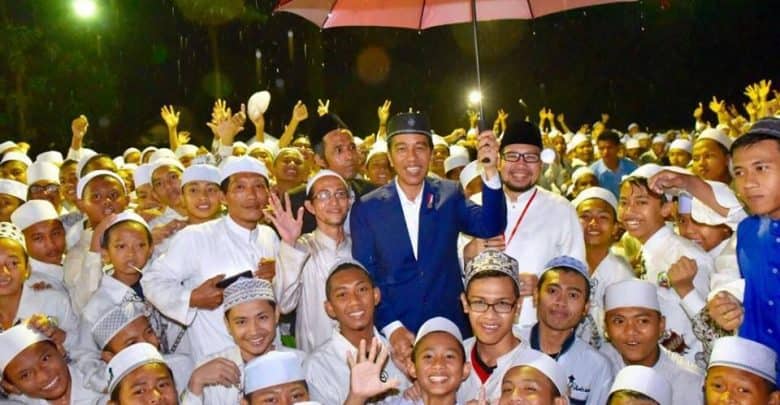 Jokowi akan Bangun Seribu Balai Latihan di Pesantren-Pesantren