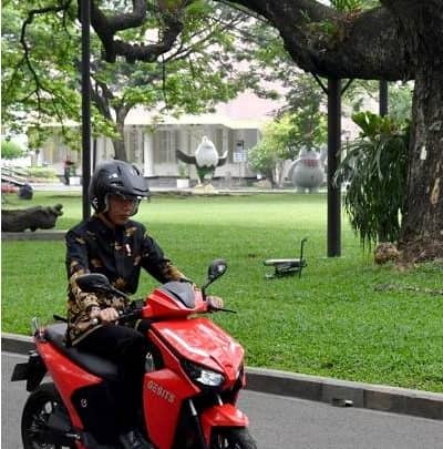 Presiden Uji Coba Kendaraan Bermotor “Made In Indonesia”