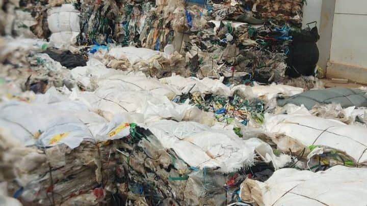 18 Perusahaan Ajukan Izin Impor Sampah Plastik Masuk Batam, Disebut Sudah Berada Di Meja Menteri KLH, Benarkah?