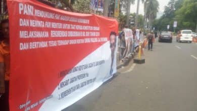 Photo of PAMI Kembali Demo Tuntut Gelar Doktor Rektor UNIMA Dicabut