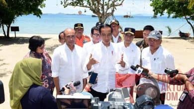 Photo of Kembangkan Destinasi Wisata Labuan Bajo, Presiden: KLHK Amankan Sampah