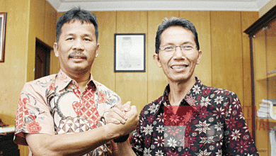 Luar Biasa Masifnya KKN Dibawah Kepemimpinan HM. Rudi Sebagai Wali Kota Batam Luar Biasa Masifnya KKN Dibawah Kepemimpinan HM. Rudi Sebagai Wali Kota Batam