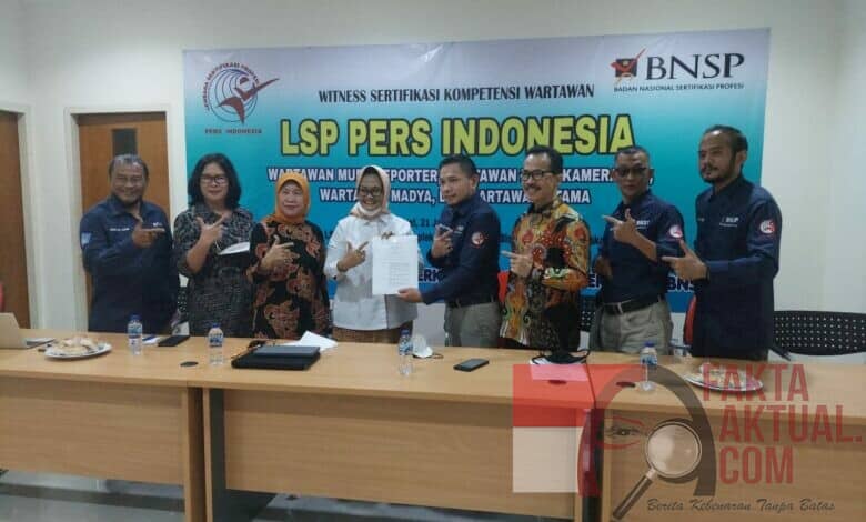 Photo of Sejarah Baru Pers Indonesia, Sertifikasi Wartawan Lewat BNSP