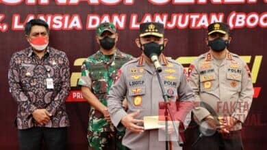 Gelar Vaksinasi di Candi Borobudur, Kapolri: Percepatan di Tempat Wisata yang Interaksi Tinggi Gelar Vaksinasi di Candi Borobudur, Kapolri: Percepatan di Tempat Wisata yang Interaksi Tinggi