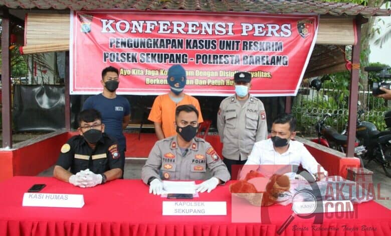 Polsek Sekupang Gelar Konferensi Pers Ungkap Kasus Tindak Pidana Persetubuhan Anak di Bawah Umur