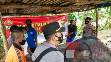 Photo of Jelang HUT Bhayangkara ke-76, Kapolsek Bulang Basembang Bercerite  Kunjungi Masyarakat beri Himbauan Kamtibmas