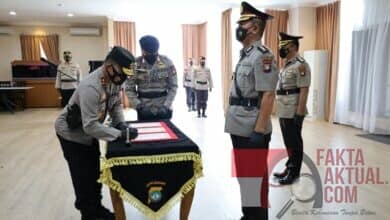 KAPOLDA KEPRI PIMPIN SERTIJAB KAROOPS POLDA KEPRI