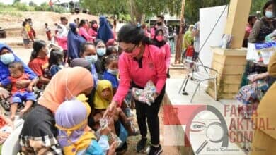 Sambut HKGB Ke-70, Bhayangkari Kepri Gelar Baksos Kesehatan Sambut HKGB Ke-70, Bhayangkari Kepri Gelar Baksos Kesehatan