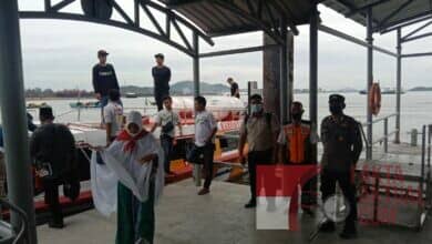 Polsek Kawasan Pelabuhan Batam Beri Pengamanan Kepulangan Jamaah Haji