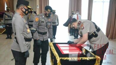 Polda Kepri Pimpin Sertijab Kapolres Lingga Polda Kepri Pimpin Sertijab Kapolres Lingga