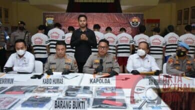 Polda Kepri Bersama Jajarannya, Tangkap Puluhan Pelaku Judi Dalam Kurun Waktu Satu Minggu Polda Kepri Bersama Jajarannya, Tangkap Puluhan Pelaku Judi Dalam Kurun Waktu Satu Minggu
