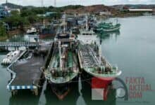 Photo of Lewat Operasi Laut Terpadu Jaring Sriwijaya, Bea Cukai Tangkap Kapal Pengangkut BBM Ilegal