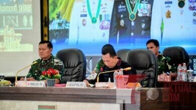 Kapolri Tegaskan TNI-Polri Kawal Seluruh Kebijakan Pemerintah Terkait Pembangunan Papua Kapolri Tegaskan TNI-Polri Kawal Seluruh Kebijakan Pemerintah Terkait Pembangunan Papua