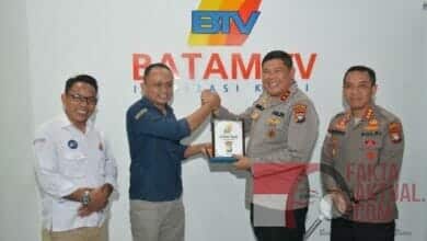 KAPOLDA KEPRI VISIT KE BEBERAPA MEDIA DI KOTA BATAM