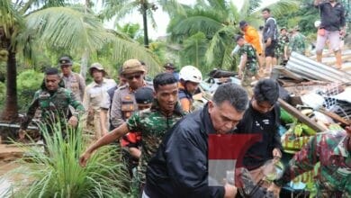 21 Korban Meninggal Pasca Longsor Serasan Dievakuasi Tim Gabungan 21 Korban Meninggal Pasca Longsor Serasan Dievakuasi Tim Gabungan