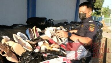 Bea Cukai Batam Berhasil Tegah 450 Koli Sepatu Bekas Import
