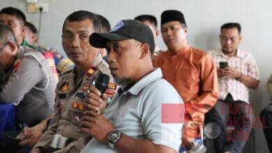 Jumat Curhat Kapolres Bintan Tampung Aspirasi Masyarakat Seri Kuala Lobam Jumat Curhat Kapolres Bintan Tampung Aspirasi Masyarakat Seri Kuala Lobam