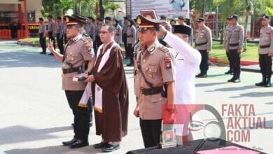 Kapolresta Barelang Pimpin Upacara Serah Terima Jabatan Kapolsek Sagulung dan Kapolsek Bulang Kapolresta Barelang Pimpin Upacara Serah Terima Jabatan Kapolsek Sagulung dan Kapolsek Bulang