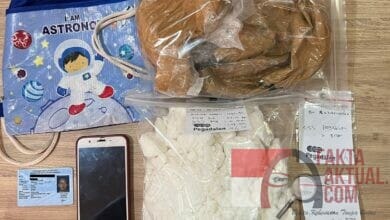 Ditresnarkoba Polda Kepri Amankan 3 Orang Pemilik Kokain Seberat 1.471 Gram Ditresnarkoba Polda Kepri Amankan 3 Orang Pemilik Kokain Seberat 1.471 Gram