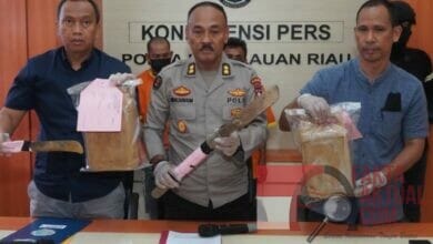 Ditresnarkoba Polda Kepri Ungkap Kasus Penemuan Kokain Dikabupaten Anambas Ditresnarkoba Polda Kepri Ungkap Kasus Penemuan Kokain Dikabupaten Anambas