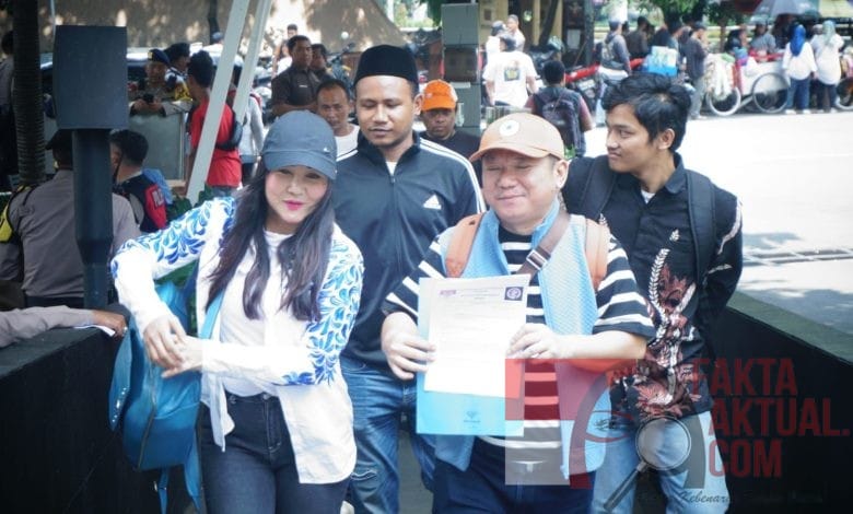 Artis Ulfa Bone Jadi Korlap Aksi Demontrasi Dukung KPK Berantas Kasus Dana Hibah DPRD Jatim 