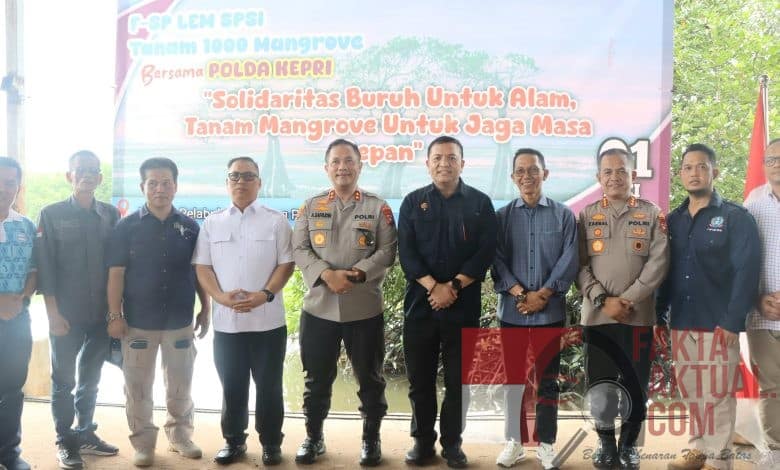 Peringati May Day 2025, Kapolda Kepri Tanam 1000 Pokok Mangrove Peringati May Day 2025, Kapolda Kepri Tanam 1000 Pokok Mangrove