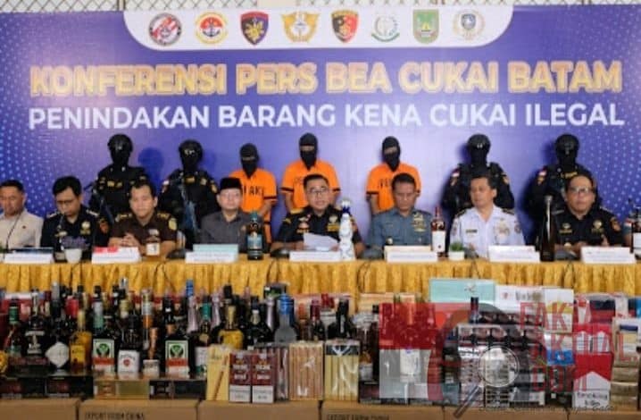 Selama 4 Bulan, Bea Cukai Batam Amankan Potensi Kerugian Negara Belasan Miliar Rupiah dari Peredaran BKC Ilegal Selama 4 Bulan, Bea Cukai Batam Amankan Potensi Kerugian Negara Belasan Miliar Rupiah dari Peredaran BKC Ilegal