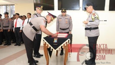 Kapolda Kepri Pimpin Sertijab Irwasda, Dansat Brimob dan Kapolres Kepulauan Anambas Kapolda Kepri Pimpin Sertijab Irwasda, Dansat Brimob dan Kapolres Kepulauan Anambas