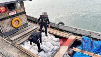 Bea Cukai Batam Gagalkan Penyelundupan 20 Ton Pasir Timah di Perairan Natuna Bea Cukai Batam Gagalkan Penyelundupan 20 Ton Pasir Timah di Perairan Natuna