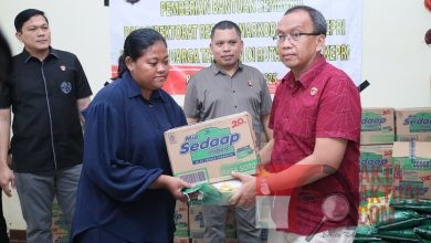 Ditresnarkoba Polda Kepri Salurkan 116 Paket Sembako Untuk Keluarga Tahanan 