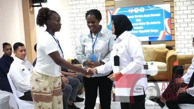 Lapas Perempuan Jakarta Serahkan Anak Bawaan Warga Binaan Asal Kenya kepada Kedutaan Kenya 